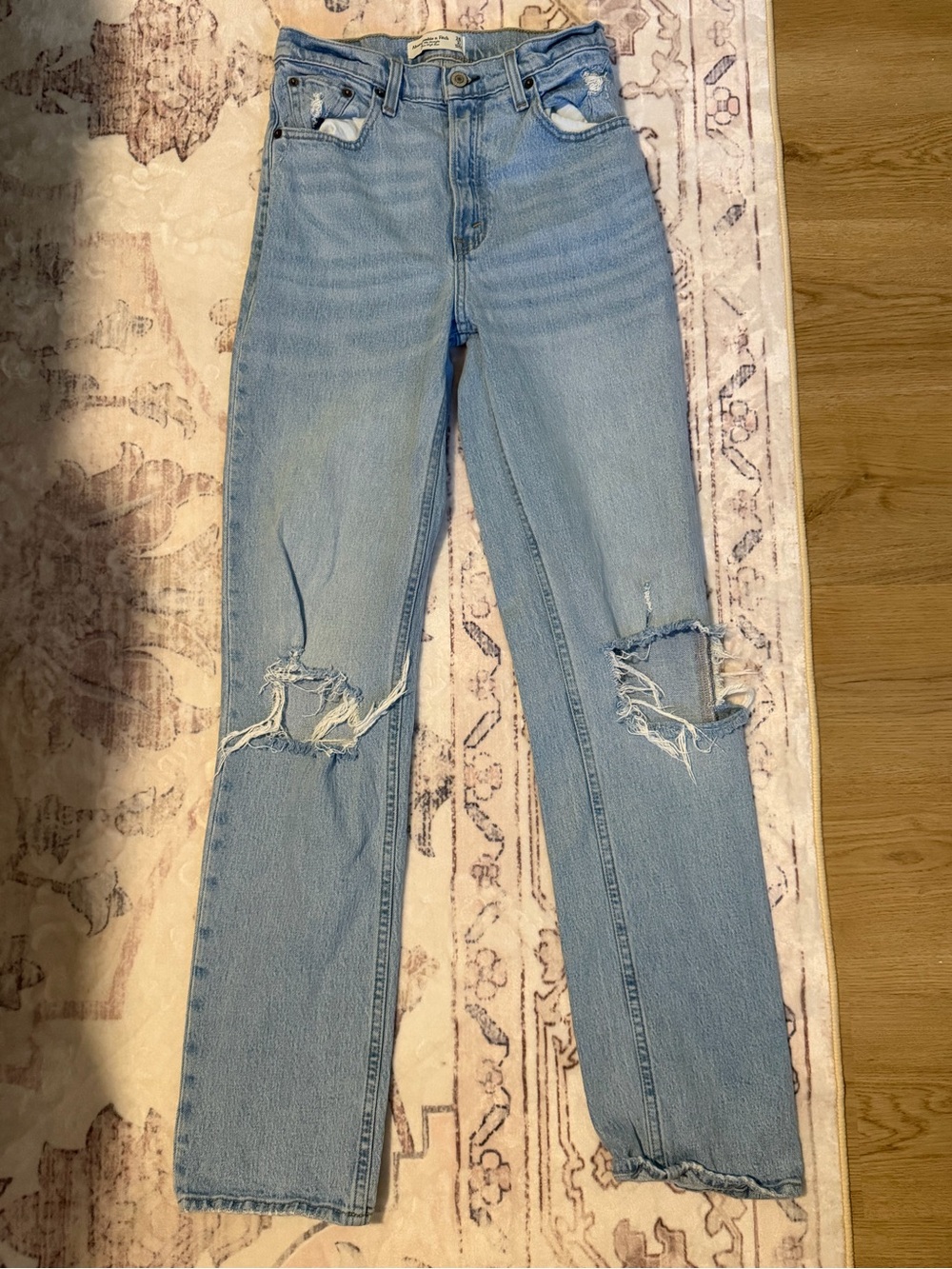 Abercrombie & Fitch Lightwash Jeans - 90s Straight Ultra High Rise